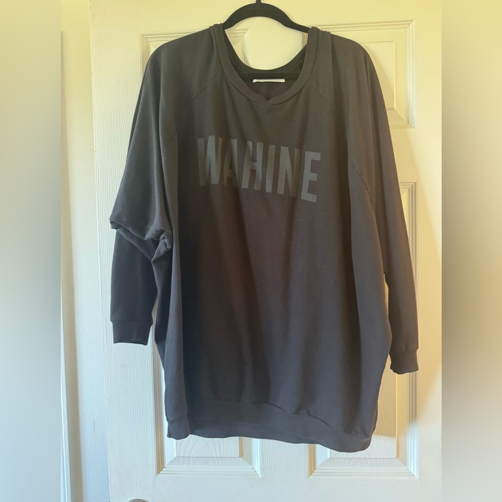 Black DOLKII WOMENS OVERSIZED Sweater